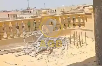 Apartment - 3 Bedrooms - 3 Bathrooms for sale in Ganoob El Acadimia - New Cairo City - Cairo