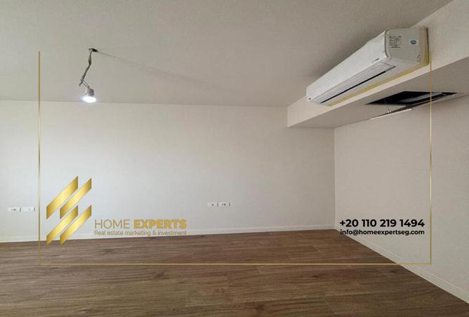 8125988 - Property Image 2