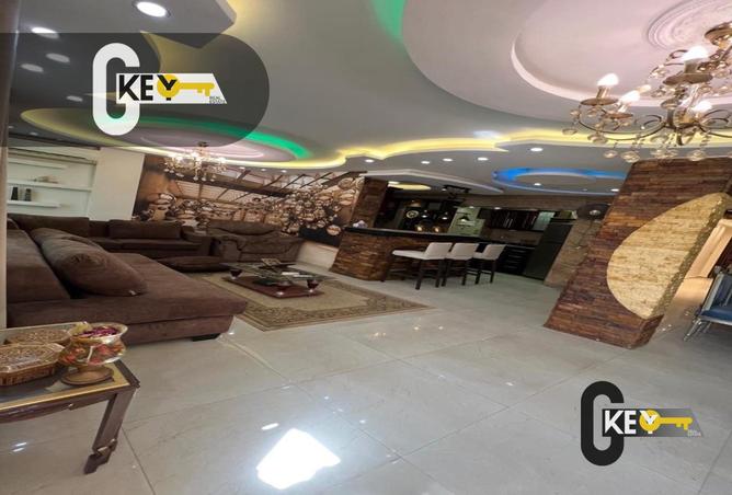 8399446 - Property Image 2