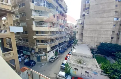 شقة - 3 غرف نوم - 2 حمامات للبيع في جليم - حي شرق - الاسكندرية