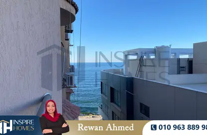 Apartment - 3 Bedrooms - 2 Bathrooms for rent in Camp Chezar - Hay Wasat - Alexandria
