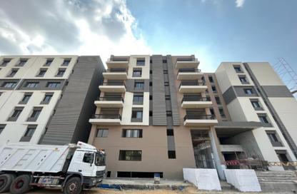 Apartment - 3 Bedrooms - 2 Bathrooms for sale in Swan Lake Residence - 5th Settlement Compounds - The 5th Settlement - New Cairo City - Cairo