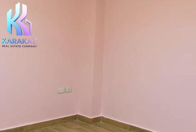 8032455 - Property Image 3