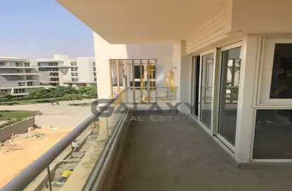 Apartment - 2 Bedrooms - 3 Bathrooms for sale in Mountain View iCity - 5th Settlement Compounds - The 5th Settlement - New Cairo City - Cairo