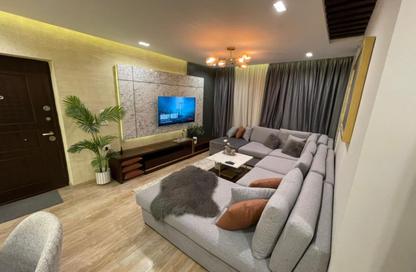 Apartment - 2 Bedrooms - 2 Bathrooms for sale in Mountain View Hyde Park - 5th Settlement Compounds - The 5th Settlement - New Cairo City - Cairo