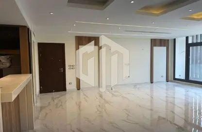 Apartment - 3 Bedrooms - 3 Bathrooms for sale in Eastown - 5th Settlement Compounds - The 5th Settlement - New Cairo City - Cairo