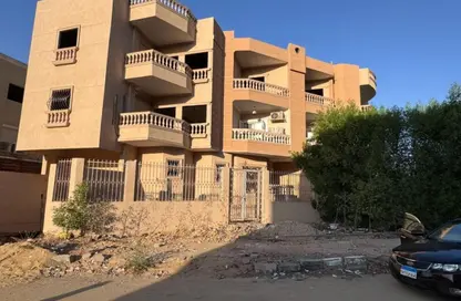 شقة - 3 غرف نوم - 3 حمامات للبيع في المجاورة الخامسة - الحي الثالث شرق - مدينة الشروق - القاهرة