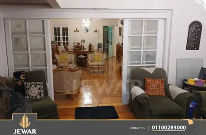 Apartment - 3 Bedrooms - 2 Bathrooms for sale in Abd Al Hameed El Deeb St. - Tharwat - Hay Sharq - Alexandria