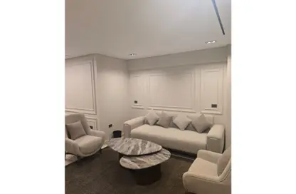 شقة - 2 غرف نوم - 3 حمامات للايجار في قطامية جاردنز - كمبوندات القطامية - القطامية - مدينة القاهرة الجديدة - القاهرة