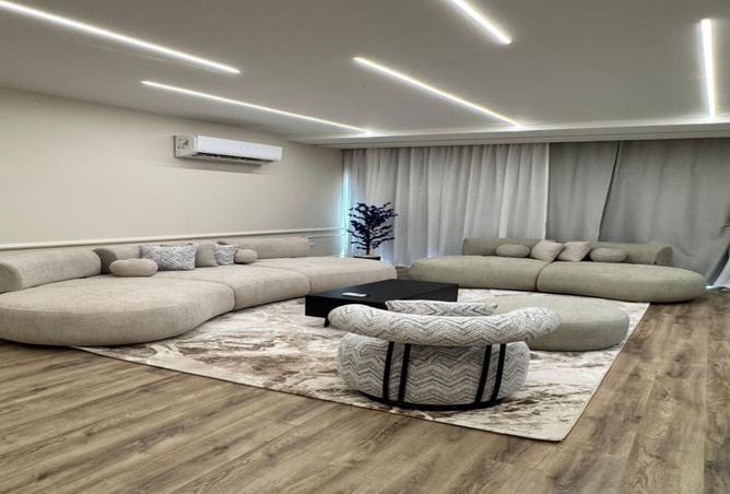 8392883 - Property Image 2