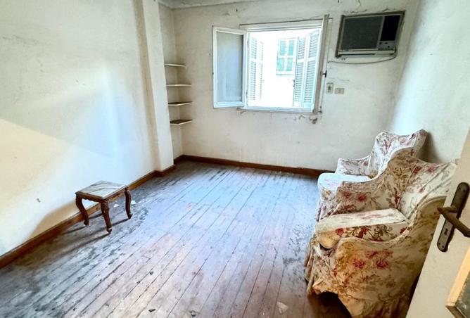 8476801 - Property Image 2