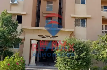شقة - 3 غرف نوم - 3 حمامات للبيع في حدائق المهندسين - الحي الرابع - الشيخ زايد - الجيزة