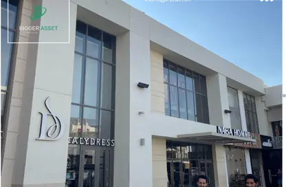 محل تجاري - استوديو - 2 حمامات للايجار في كايرو فيستيفال سيتى - المستثمرين الشمالية - مدينة القاهرة الجديدة - القاهرة