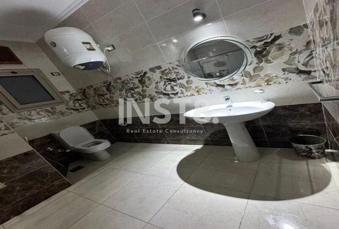8082475 - Property Image 2
