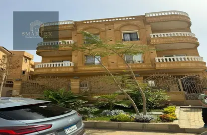 Apartment - 3 Bedrooms - 3 Bathrooms for sale in 2nd Neighborhood - 2nd District East - Shorouk City - Cairo