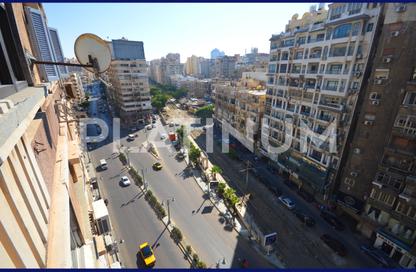 شقة - 3 غرف نوم - 2 حمامات للبيع في شارع احمد شوقي - بولكلي - حي شرق - الاسكندرية