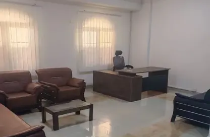 مساحات مكتبية - استوديو - 1 حمام للايجار في مجمع أوزون الطبي - النرجس - مدينة القاهرة الجديدة - القاهرة مساحات مكتبية - استوديو - 1 حمام للايجار في مجمع أوزون الطبي - النرجس - مدينة القاهرة الجديدة - القاهرة