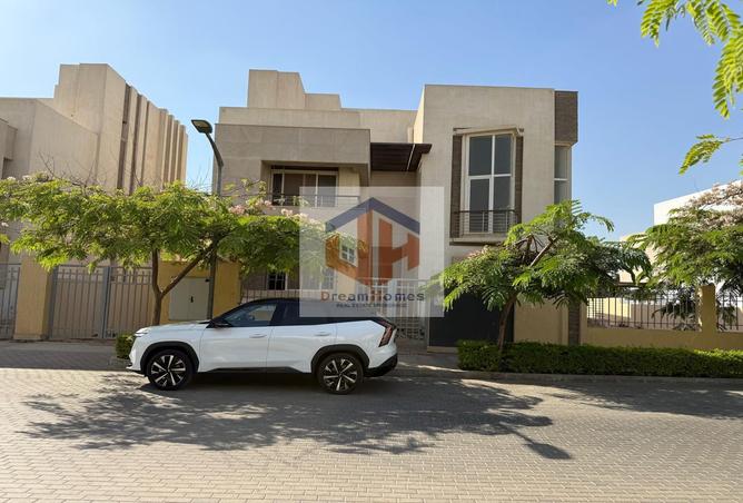 7974636 - Property Image 2
