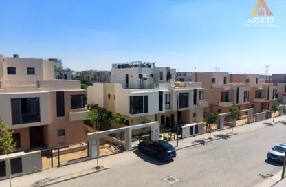 منزل مزدوج - 3 غرف نوم - 4 حمامات للبيع في سوديك ايست - الحي السادس - هليوبوليس الجديدة - القاهرة