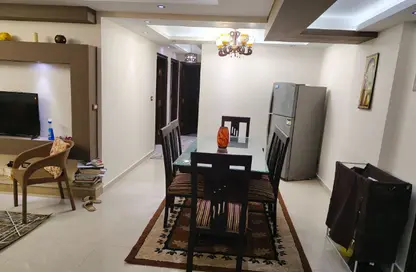 Apartment - 2 Bedrooms - 2 Bathrooms for rent in Beverly Hills Road - 17th District - Sheikh Zayed City - Giza