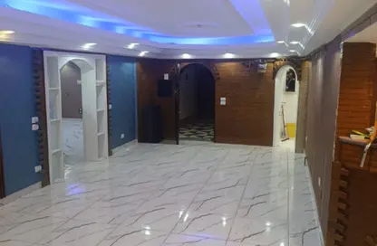 شقة - 3 غرف نوم - 2 حمامات للبيع في شارع صلاح سالم - الاستاد - مدينة نصر - القاهرة