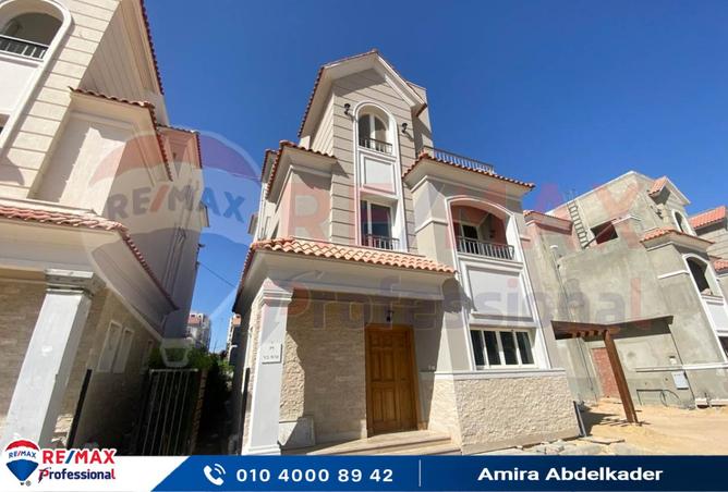 8186026 - Property Image 2