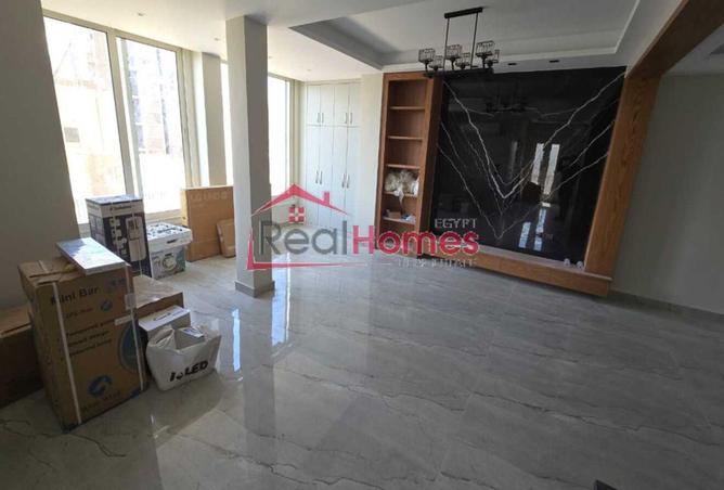 8064365 - Property Image 3