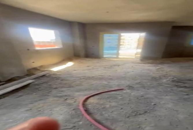 8401676 - Property Image 2