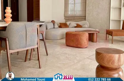فيلا - 5 غرف نوم - 5 حمامات للبيع في سموحة - حي شرق - الاسكندرية