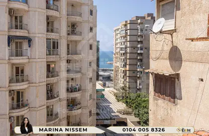 Duplex - 5 Bedrooms - 3 Bathrooms for sale in Al Ekbal St. - Laurent - Hay Sharq - Alexandria