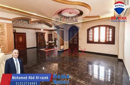 Apartment - 4 Bedrooms - 2 Bathrooms for sale in Talkha - Al Daqahlya
