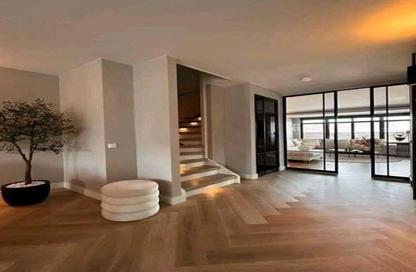 Villa - 5 Bedrooms - 5 Bathrooms for sale in Al  Rabwa - Sheikh Zayed Compounds - Sheikh Zayed City - Giza
