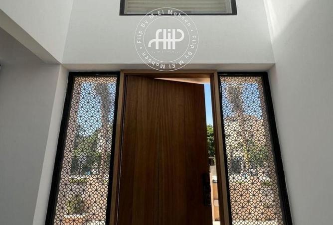 8324031 - Property Image 2