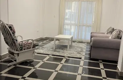 Apartment - 2 Bedrooms - 1 Bathroom for rent in Street 203 - Degla - Hay El Maadi - Cairo