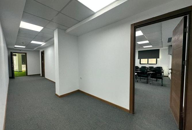 8240771 - Property Image 3