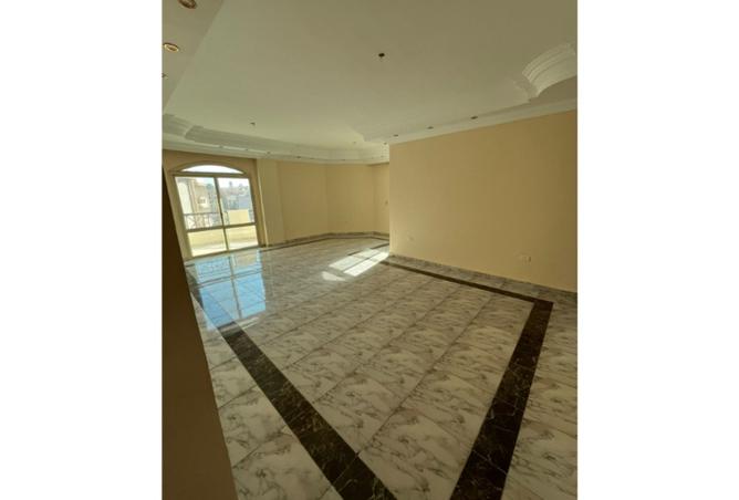 8005121 - Property Image 2