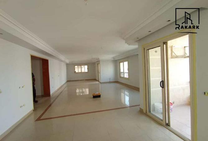8112596 - Property Image 3