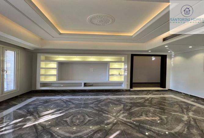 8372970 - Property Image 2