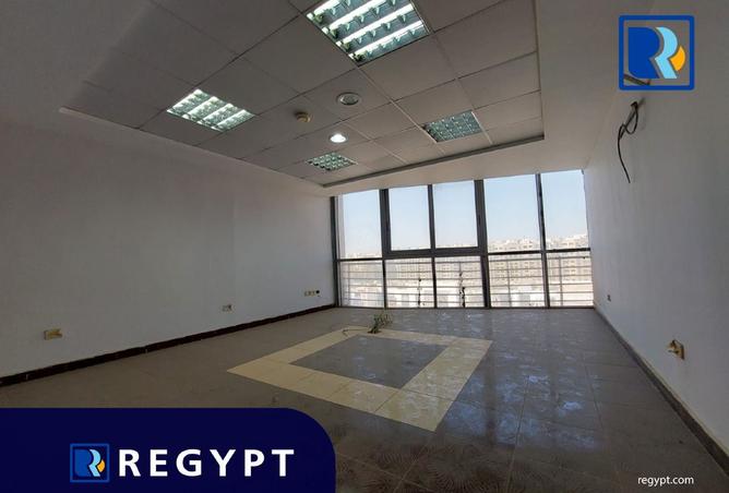 8264850 - Property Image 2