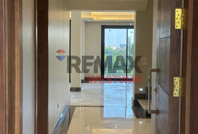 8415689 - Property Image 2