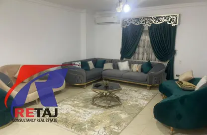 شقة - 3 غرف نوم - 3 حمامات للايجار في شارع الجزيرة - المستثمرين الجنوبية - مدينة القاهرة الجديدة - القاهرة