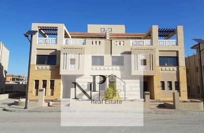 Villa - 4 Bedrooms - 5 Bathrooms for sale in Green IV - 6 October Compounds - 6 October City - Giza