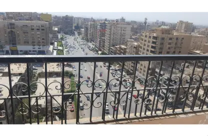 شقة - 3 غرف نوم - 1 حمام للبيع في شارع الدكتور البطراوي - المنطقة الأولى - مدينة نصر - القاهرة