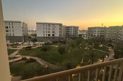 Apartment - 3 Bedrooms - 3 Bathrooms for sale in Garden Residence - Hyde Park - New Cairo City - Cairo