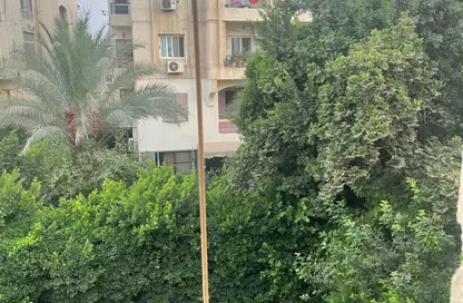 شقة - 2 غرف نوم - 1 حمام للبيع في حدائق المهندسين - الحي الرابع - الشيخ زايد - الجيزة