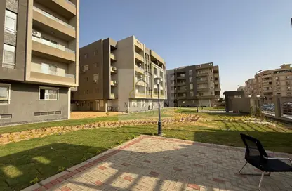 Apartment - 2 Bedrooms - 2 Bathrooms for sale in 10th Sector - Zahraa El Maadi - Hay El Maadi - Cairo