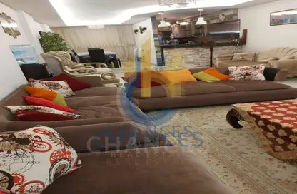 Apartment - 3 Bedrooms - 2 Bathrooms for sale in 50th Street - Zahraa El Maadi - Hay El Maadi - Cairo