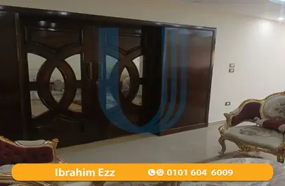 شقة - 3 غرف نوم - 2 حمامات للبيع في طريق الجيش - كامب شيزار - حي وسط - الاسكندرية