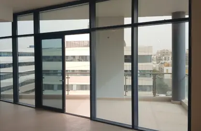 مساحات مكتبية - استوديو - 2 حمامات للايجار في ذا بورتال - بيفرلي هيلز - كمبوندات الشيخ زايد - الشيخ زايد - الجيزة