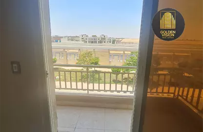 شقة - 3 غرف نوم - 2 حمامات للايجار في كمبوند دار مصر - كمبوندات الشروق - مدينة الشروق - القاهرة